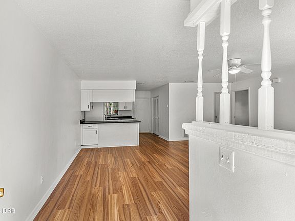 3rd image of 2304 India Palm Dr