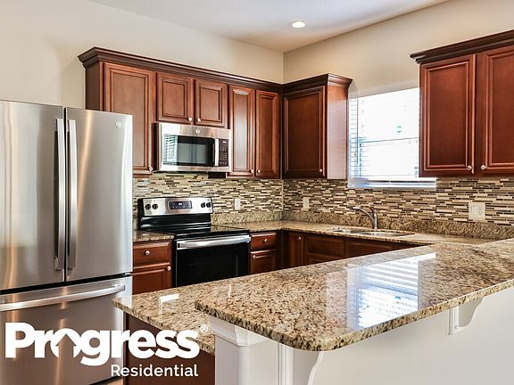 5th image of 3832 Langdrum Dr