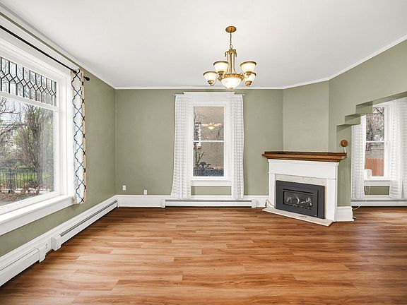 5th image of 324 W Center St