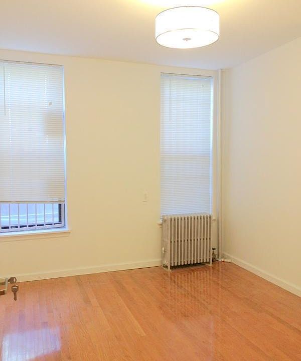 1st image of 139 Mott St