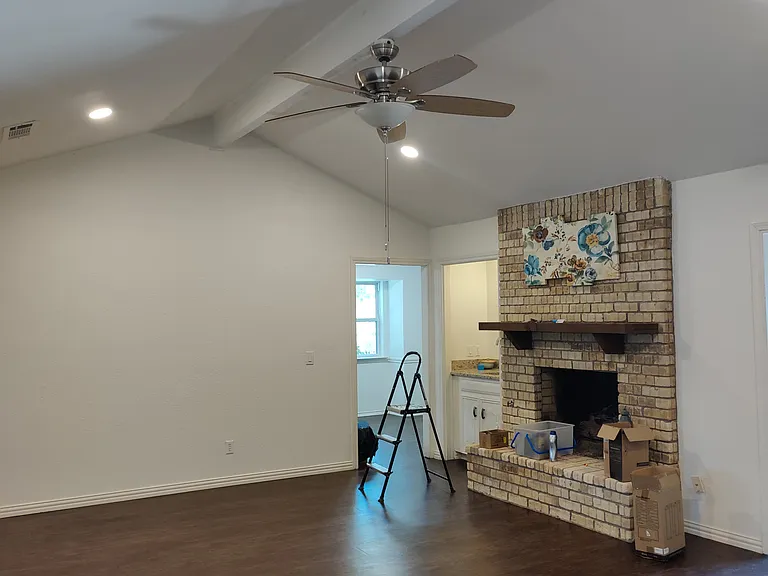 3433 Lynbrook Dr — Photo 3