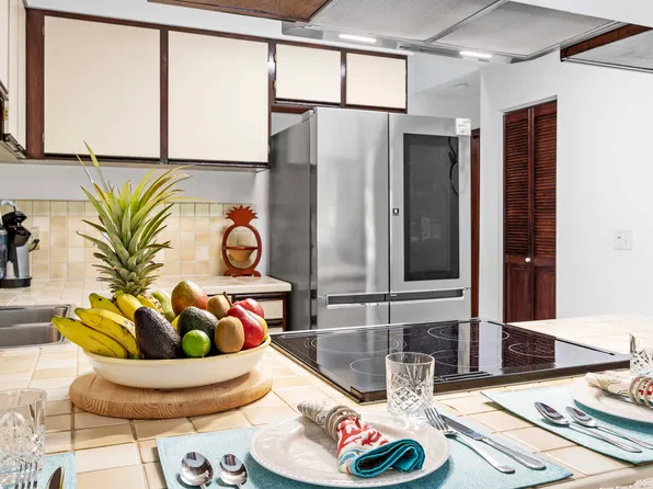 75-123 Lunapule Rd APT 107, Kailua Kona, HI 96740