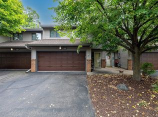 633 Dorland Rd S, Maplewood, MN 55119