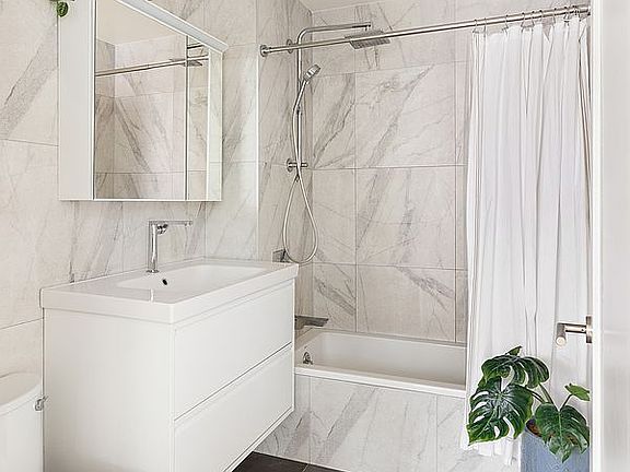 5th image of 401 Rutland Rd #2E