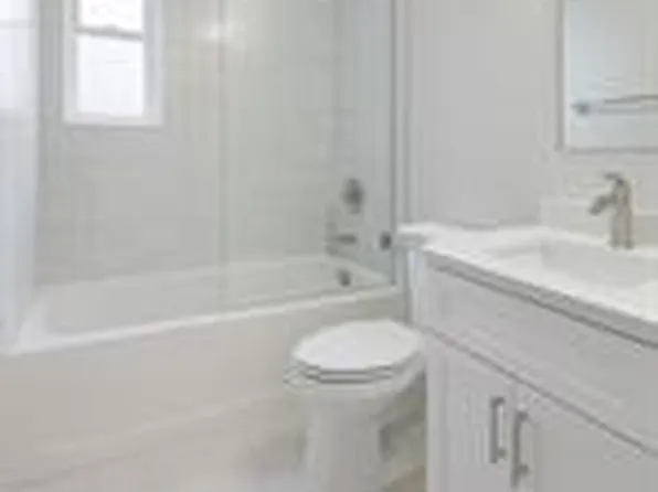 33-01 213th Street image 5 of 7