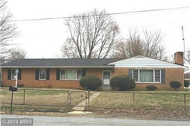 2nd image of 3122 Squire Rd