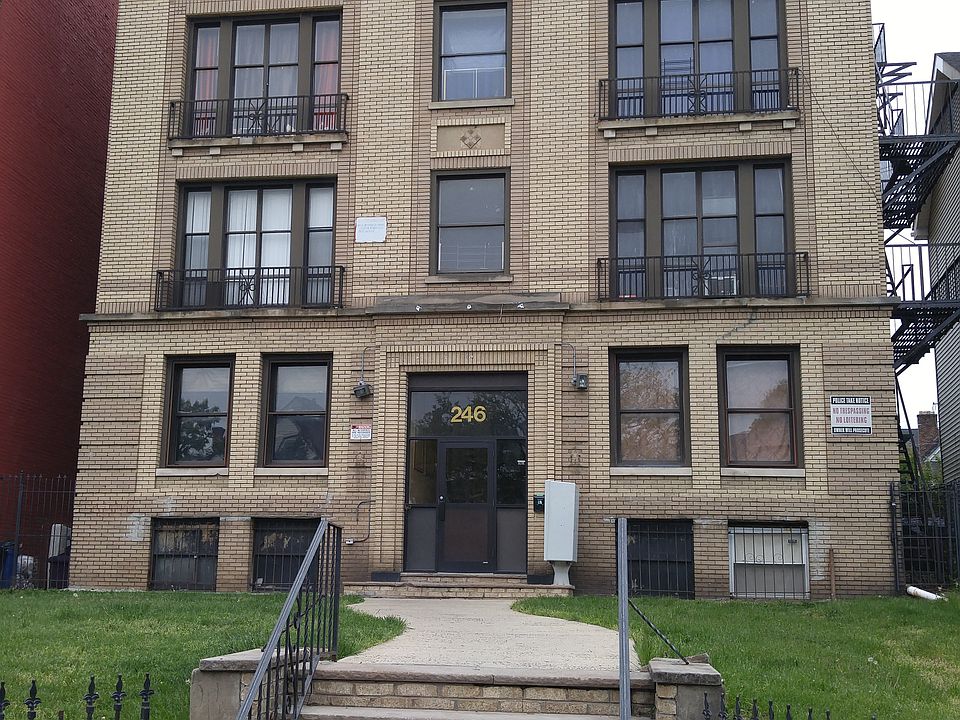 1st image of 246 Roseville Ave APT C4