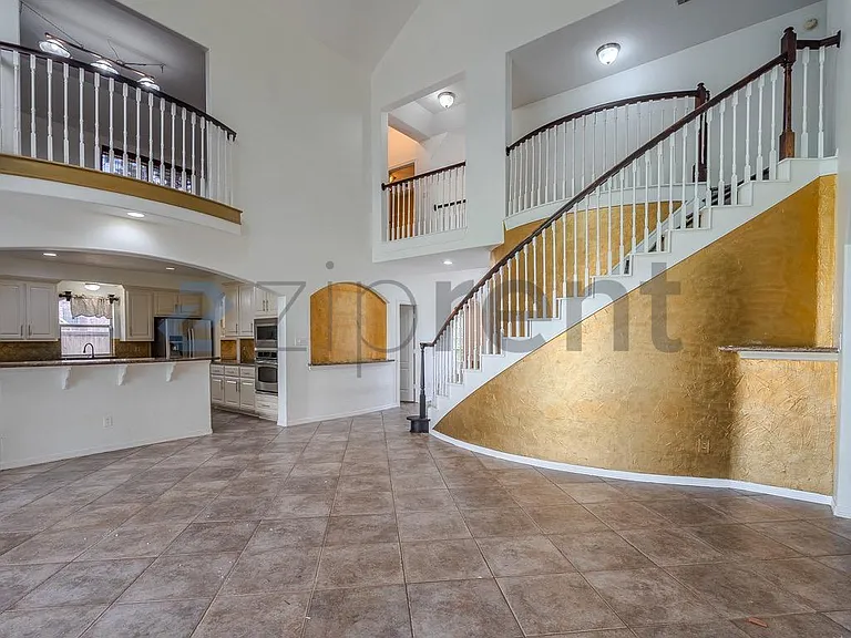 14911 Oxford Way — Photo 12
