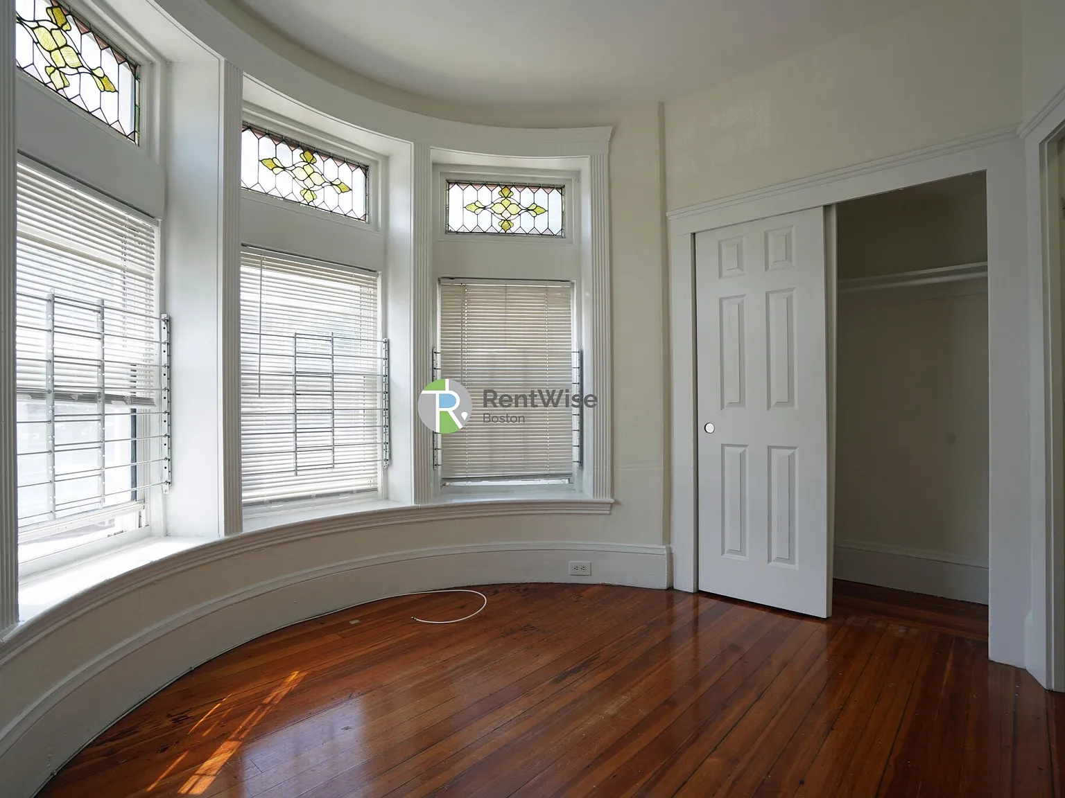 1 bed, 9999 sqft, $2,250 — Photo 3