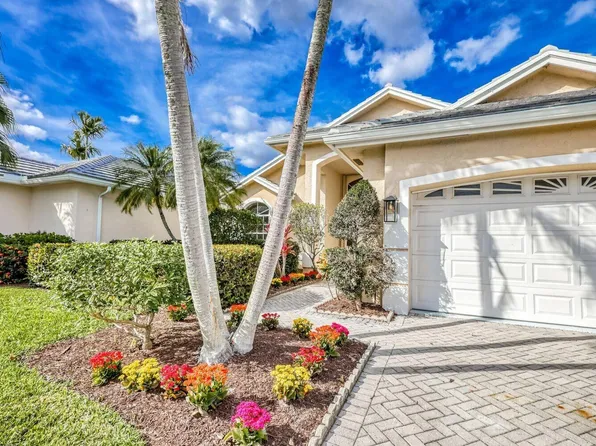 8300 Bob O Link Dr, West Palm Beach, FL 33412