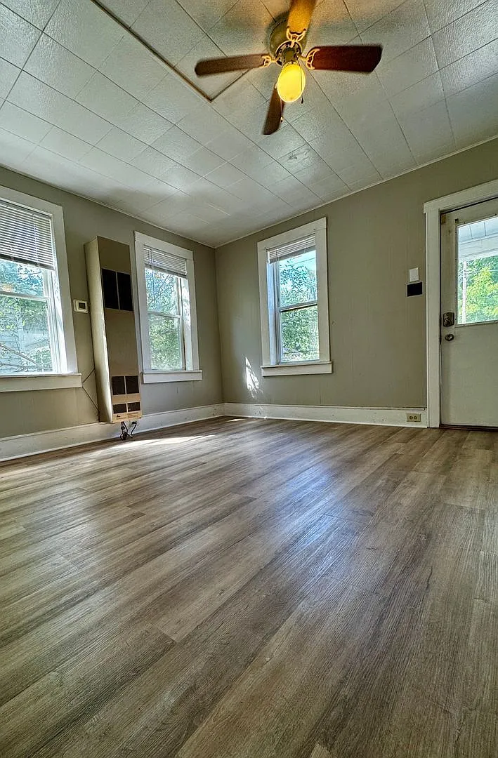 1 bed, 1.0 bath, $1,195 — Photo 3