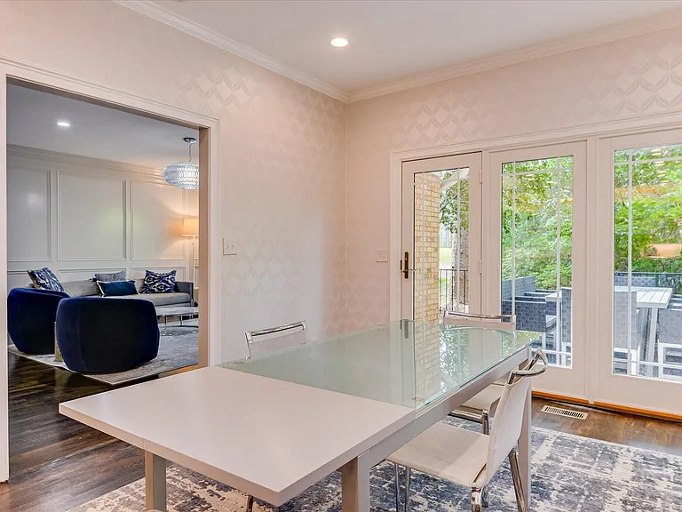 126 Dewberry Ln — Photo 17