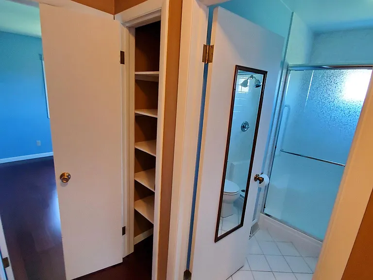 210 Bacon Ave — Photo 6