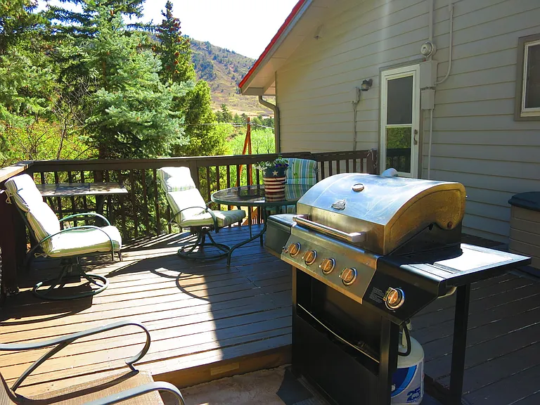 9885 Fountain Rd — Photo 35