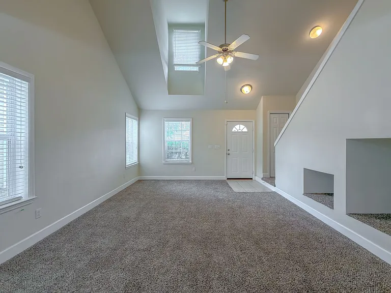 3271 Sugar Berry Way — Photo 7