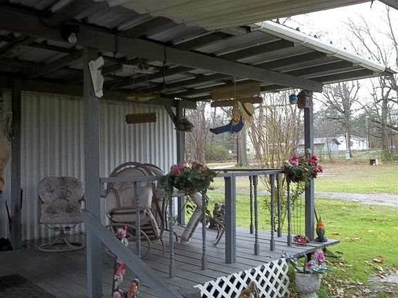 4th image of 207 Morse St