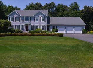 180 Shadow Brook Dr, Warwick, RI 02886