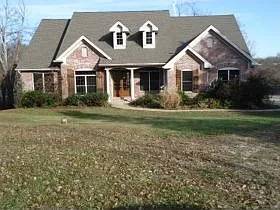 4 Walter Ln photo 1