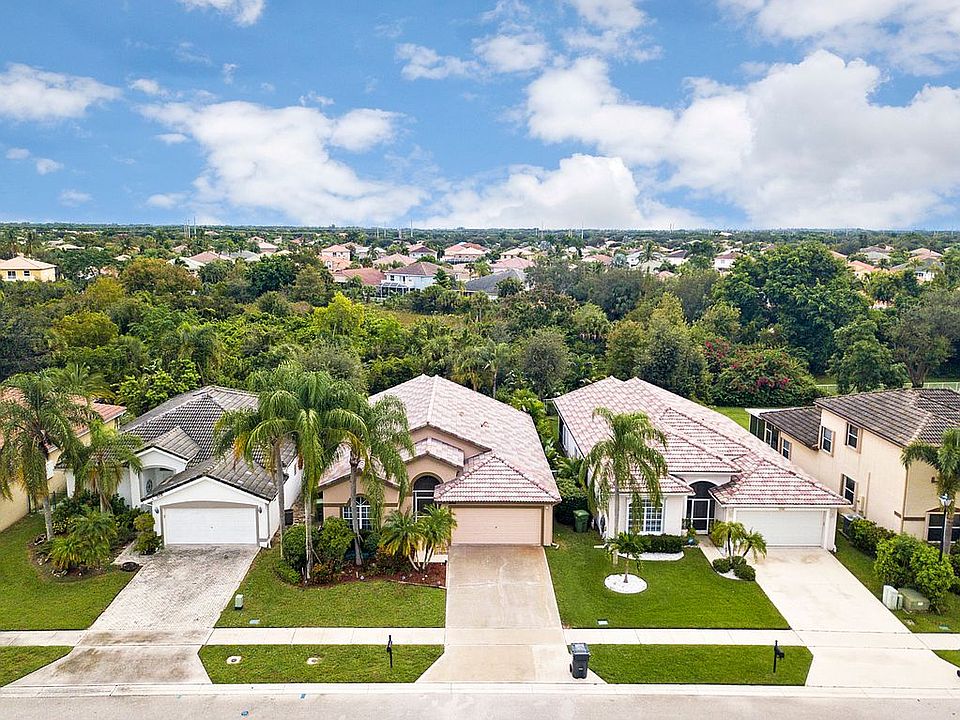 1st image of 3722 Old Lighthouse Cir