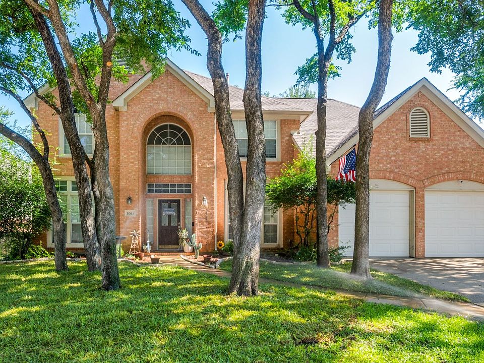 1st image of 2021 Broadleaf Dr