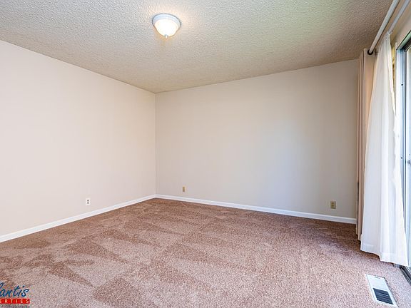 5th image of 1323 Kingfisher Way APT 04