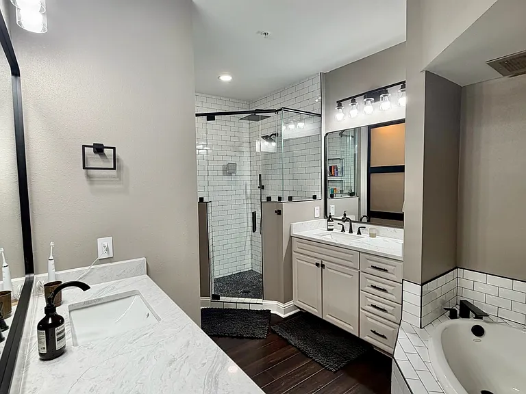 240 Brooks St SE #1301C — Photo 22