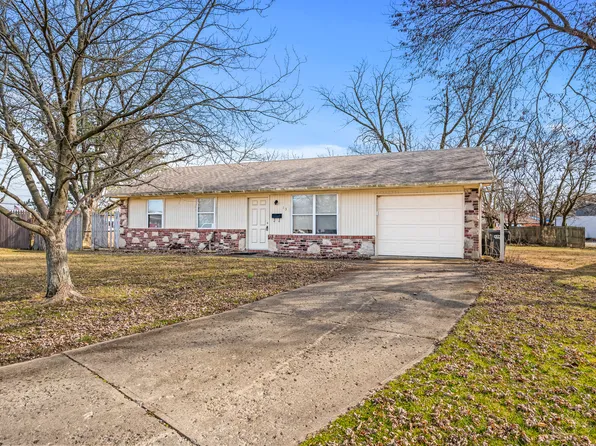 13 Tilmore Dr, Whiteland, IN 46184