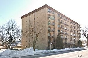 1st image of 850 Des Plaines Ave APT 302