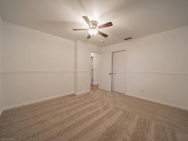 2925 Cove Point Ct — Photo 17