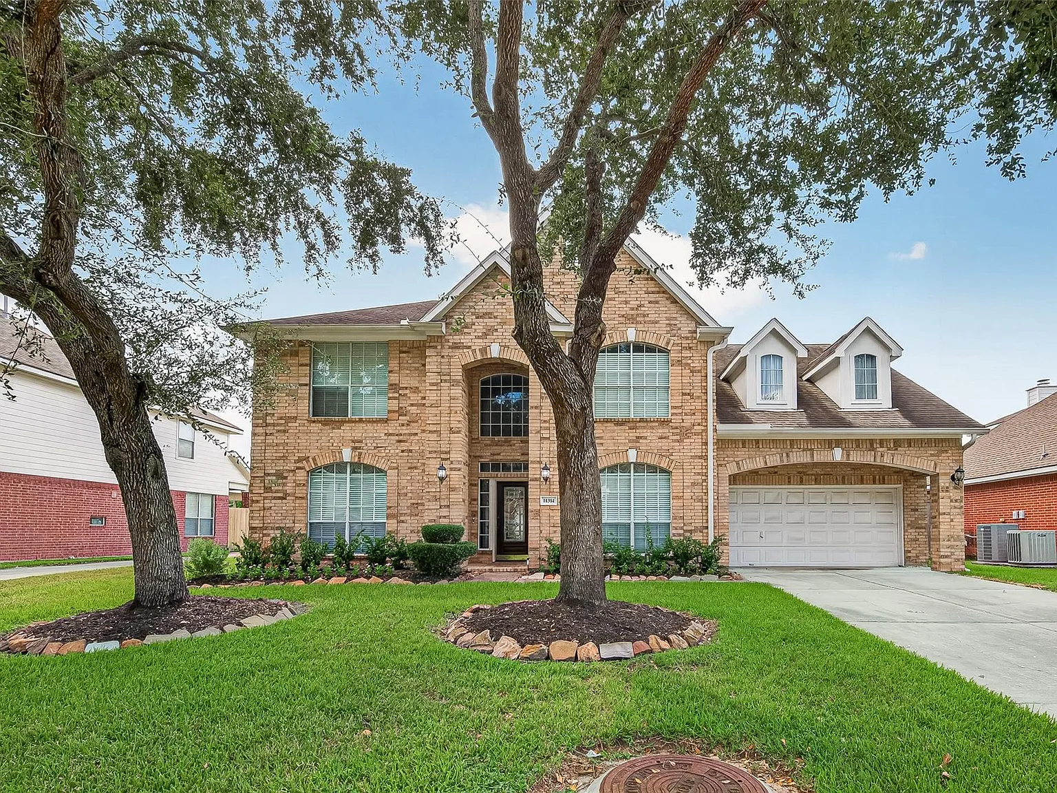 4 bed, 3.5 bath, 3267 sqft, $3,250 — Photo 2