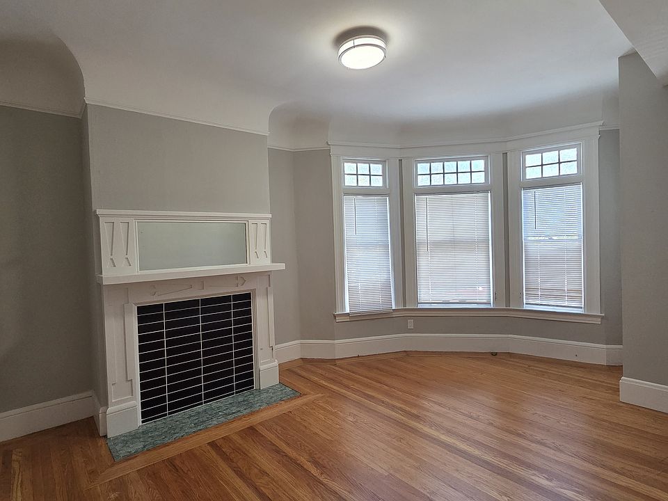 1st image of 2317-2335 Market St