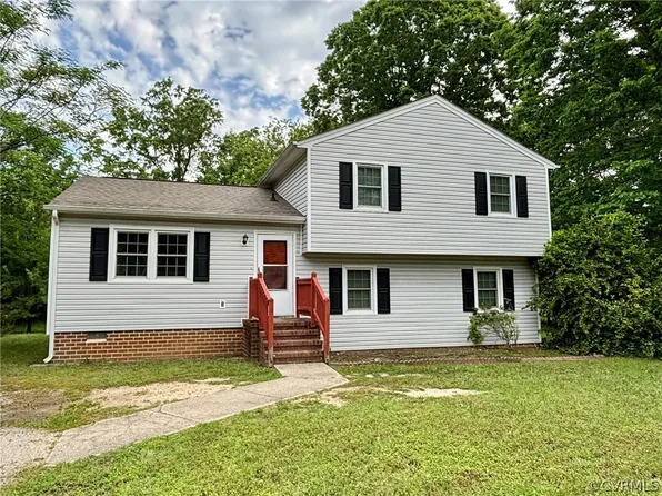 313 Cottonwood Ln, Prince George, VA 23875