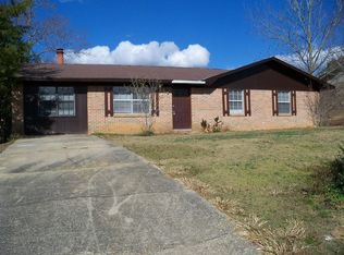 219 Caprice Ct, Dothan, AL 36303