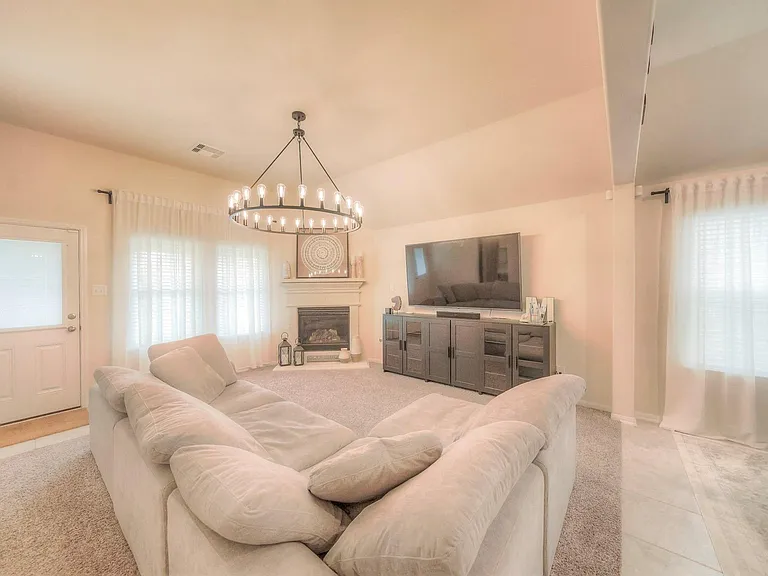 2311 Bright Sunrise Trl — Photo 10