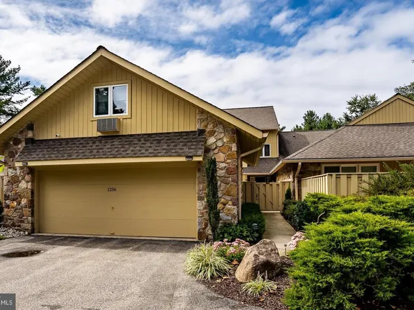 1256 Round Hill Rd, Bryn Mawr, PA 19010
