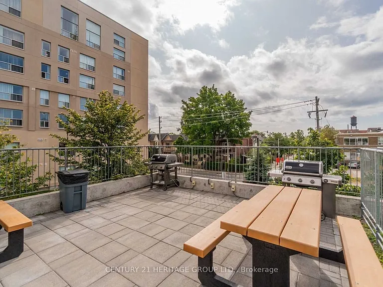 621 Lansdowne Ave #812 — Photo 16