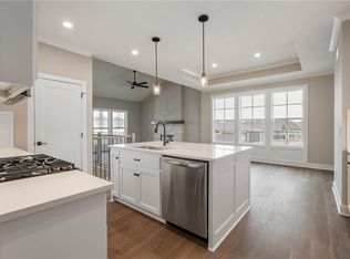 8209 Aurora St, Lenexa, KS 66220