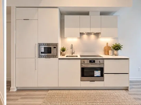 238 Simcoe St, Toronto, ON