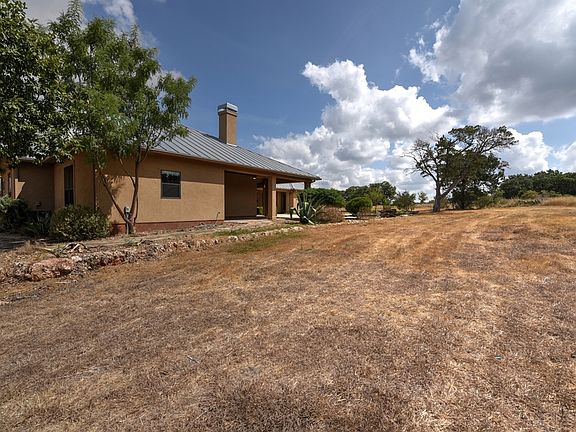 4th image of 204 Greystone Cir