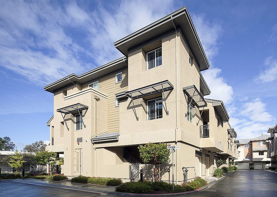 1st image of 1103 Trinity Ln