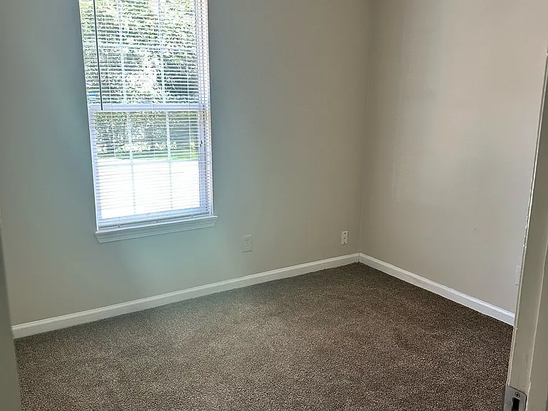 1107 Riviera Dr #B — Photo 8