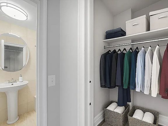 3rd image of 240 W 73rd St #413
