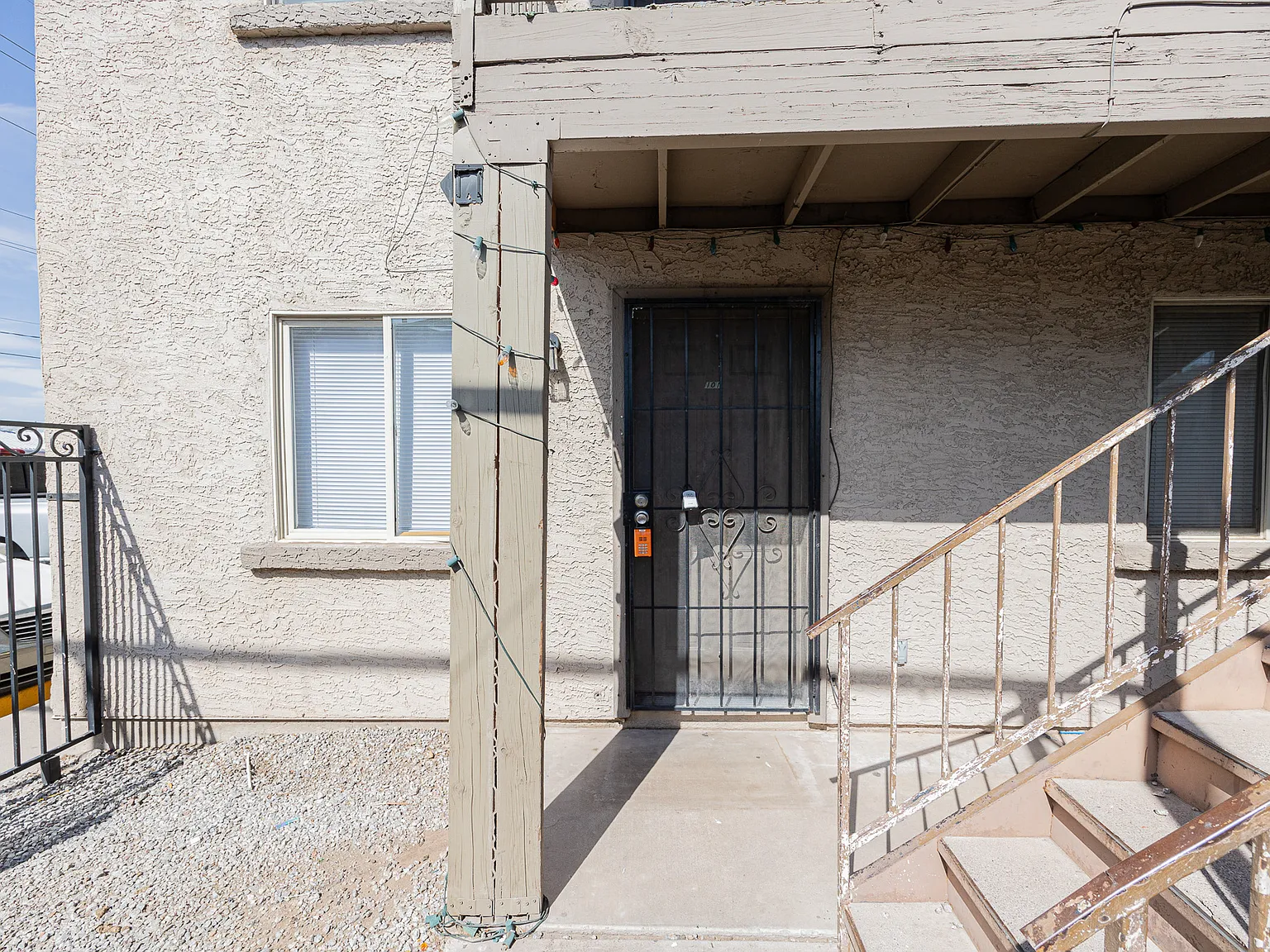 300 E Broadway Rd — Photo 3