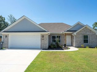 1412 Rehoboth Dr, Searcy, AR 72143