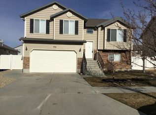 976 W Foxboro Dr, North Salt Lake, UT 84054