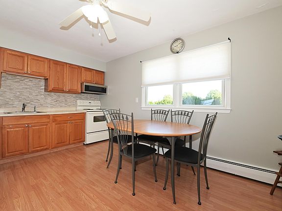 3rd image of 116 Harrison Ave Floor 2
