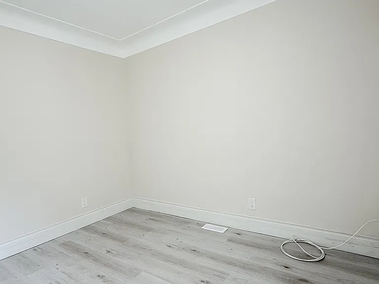 1073 Albert Rd #MAIN — Photo 12