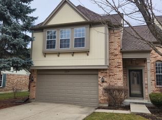 229 Esprit Ct, Bloomingdale, IL 60108