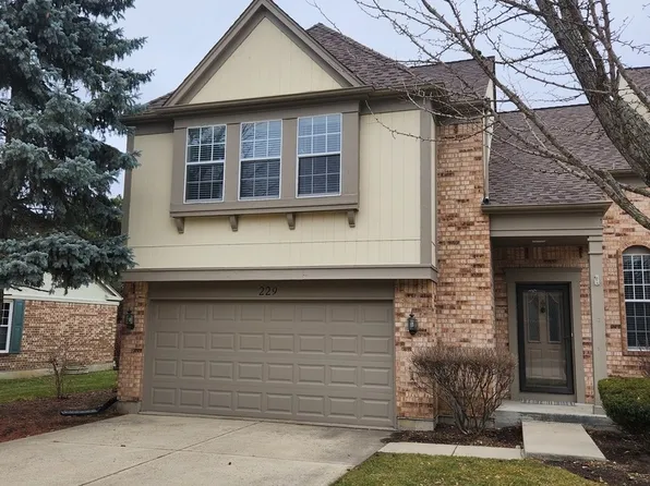 229 Esprit Ct, Bloomingdale, IL 60108