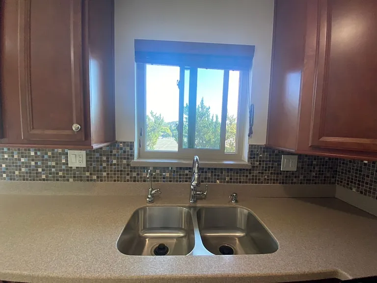 2212 Pine St — Photo 39